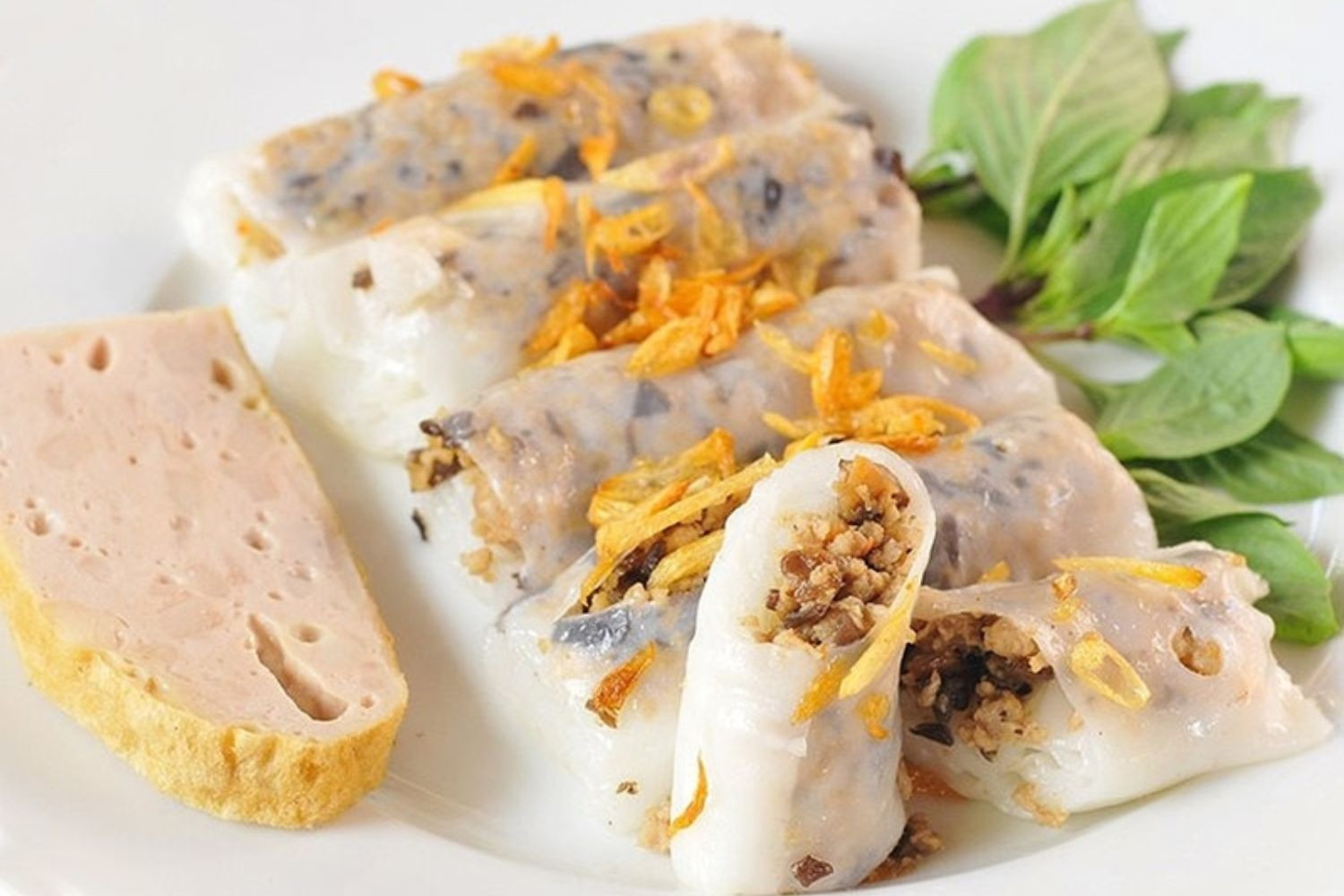 Bánh cuốn - Steamed Rice Pancake