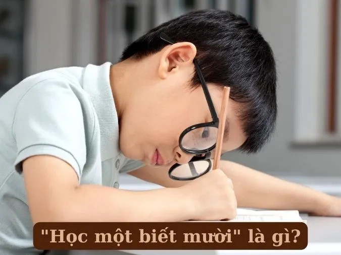 Hình ảnh minh họa một người đang học tập chăm chỉ, xung quanh là sách vở và tài liệu, thể hiện sự nỗ lực để đạt được thành công