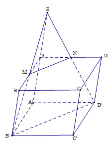 Hình minh họa khối hộp ABCD.A'B'C'D' với mặt phẳng (MB'D') cắt và M là trung điểm AB