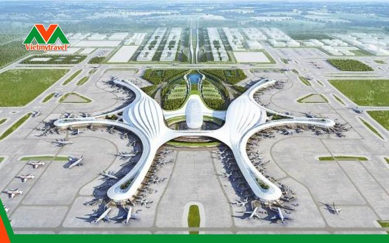 Sân bay quốc tế Phố Đông Thượng Hải với nhà ga rộng lớn và nhiều máy bay đang hoạt động